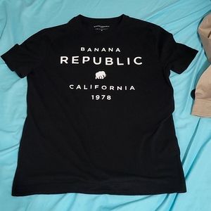 Men's Banana Republic Tee Medium